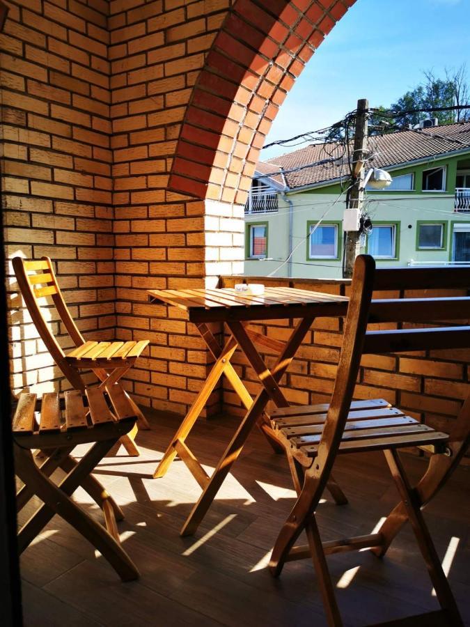 Готель Moms House Ґолубац Екстер'єр фото